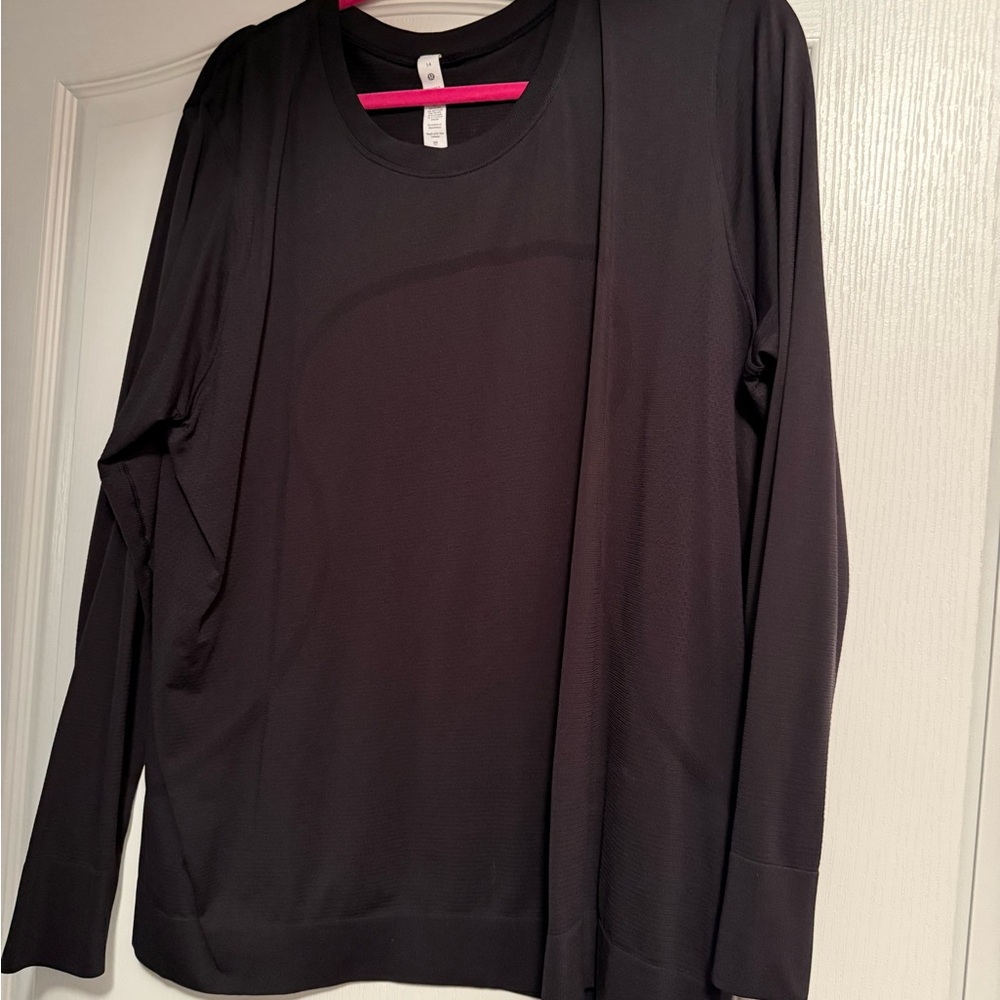 Lululemon Athletica Black Lululemon Swiftly Relaxed Size 14